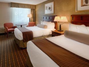Baymont Inn & Suites Marietta Habitación foto
